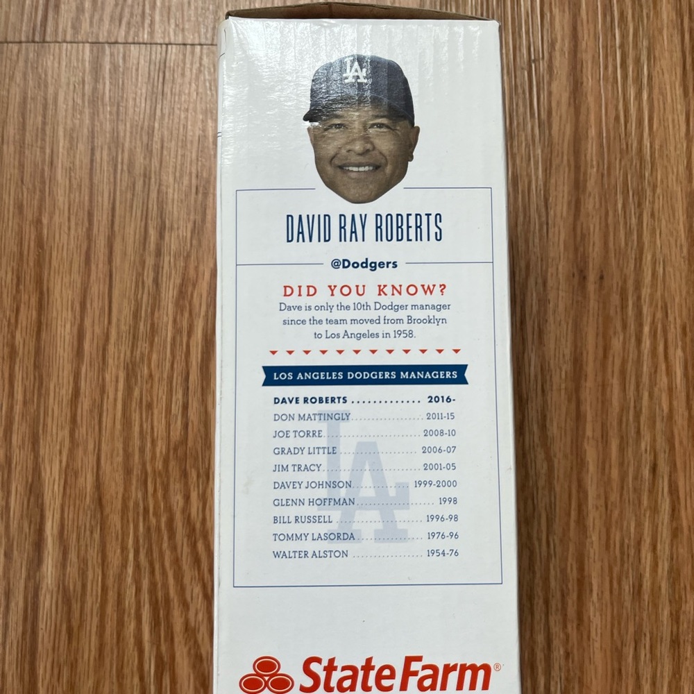 Bobblehead - Picture 3 of 12